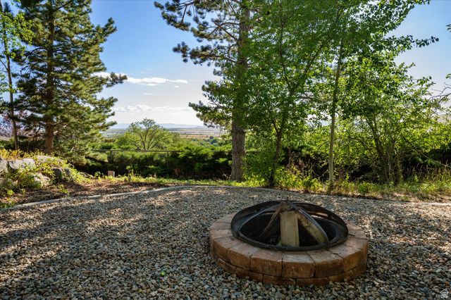 254 E 1825 N, Centerville, UT 84014