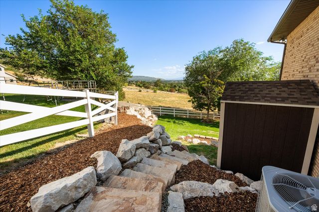 254 E 1825 N, Centerville, UT 84014