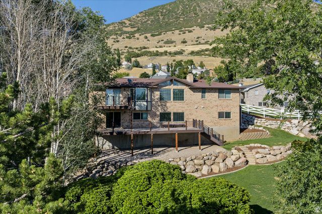 254 E 1825 N, Centerville, UT 84014
