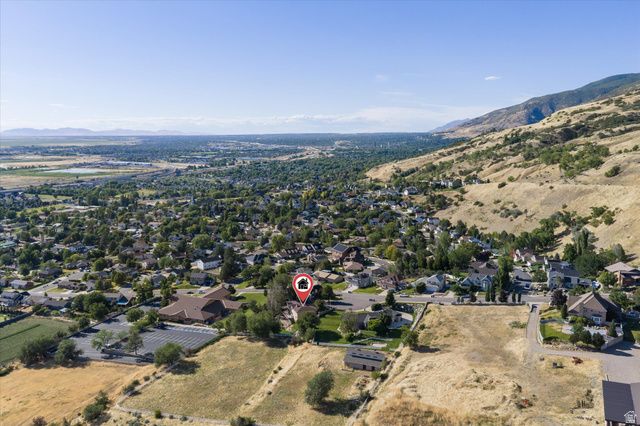254 E 1825 N, Centerville, UT 84014