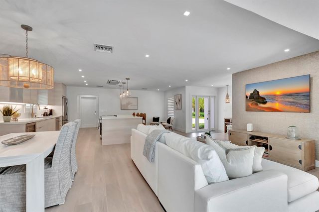 530 NW 14th Street, Delray Beach, FL 33444