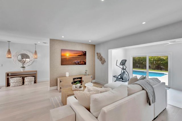530 NW 14th Street, Delray Beach, FL 33444