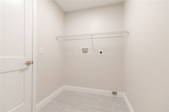 20 Eva Lane, Cranston, RI 02921