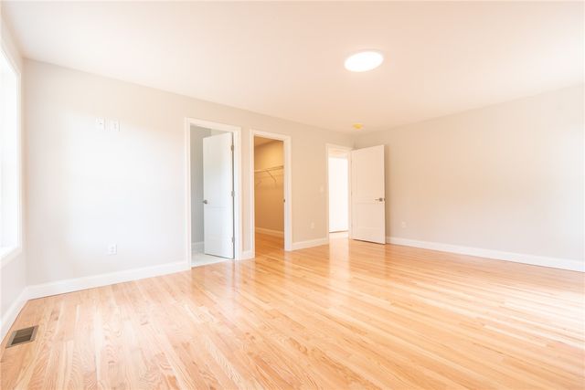 20 Eva Lane, Cranston, RI 02921