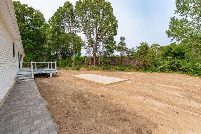 20 Eva Lane, Cranston, RI 02921
