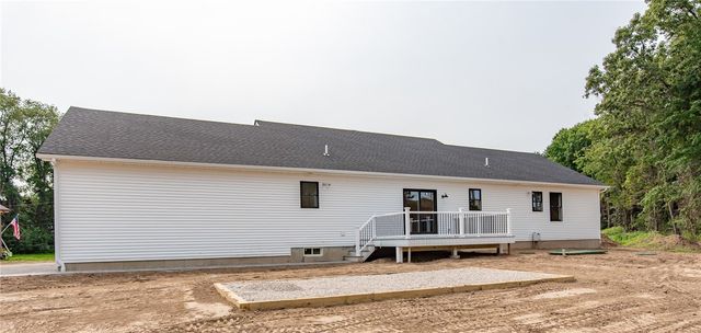20 Eva Lane, Cranston, RI 02921