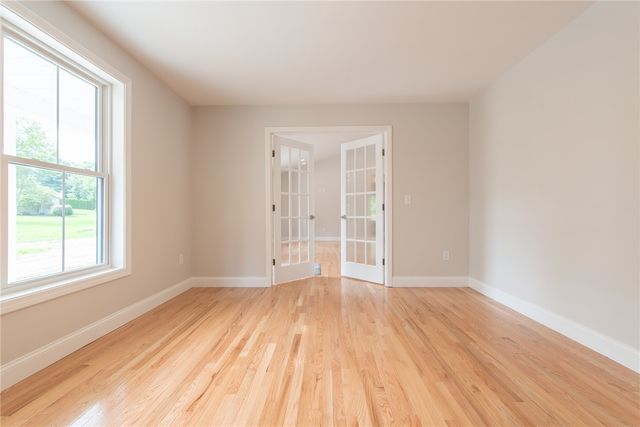 20 Eva Lane, Cranston, RI 02921