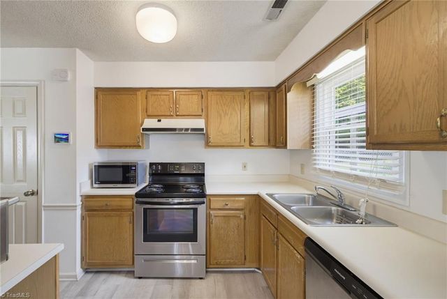 518 Mystic Drive, Greensboro, NC 27406