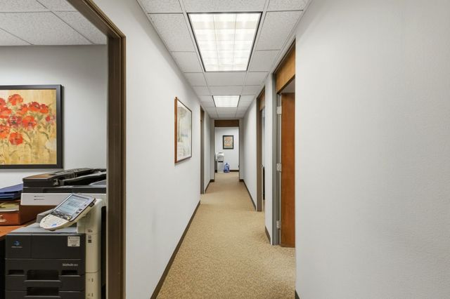 7101 N Cicero Avenue 100, Lincolnwood, IL 60712