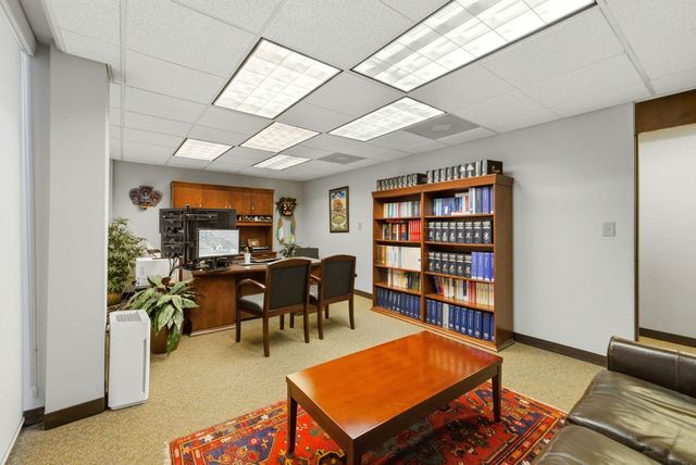 7101 N Cicero Avenue 100, Lincolnwood, IL 60712