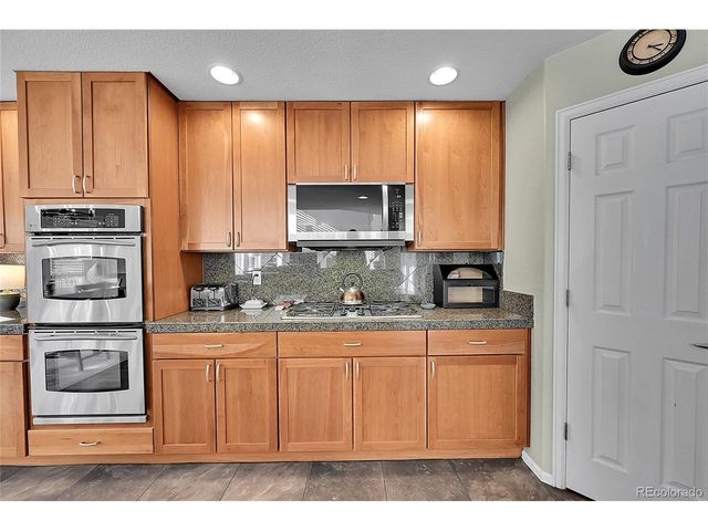 514 Coyote Willow Dr, Colorado Springs, CO 80921