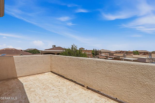 5544 DENNIS CAVIN Lane, El Paso, TX 79934