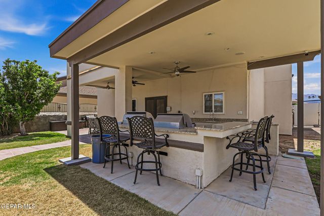 5544 DENNIS CAVIN Lane, El Paso, TX 79934