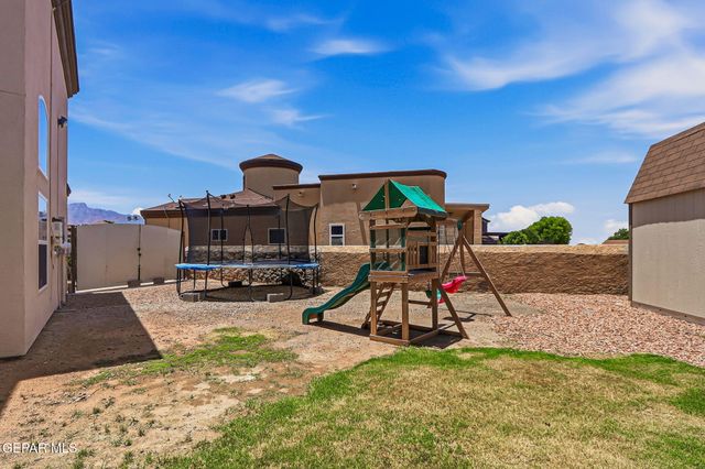 5544 DENNIS CAVIN Lane, El Paso, TX 79934