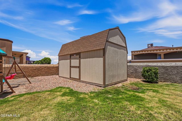 5544 DENNIS CAVIN Lane, El Paso, TX 79934