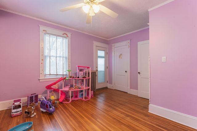 58 Appleton St, Springfield, MA 01108