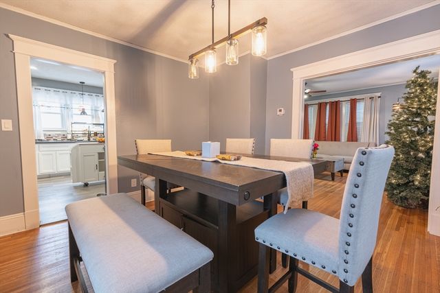 58 Appleton St, Springfield, MA 01108