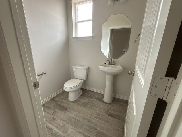 540 Waterford Park Boulevard, Weatherford, TX 76087