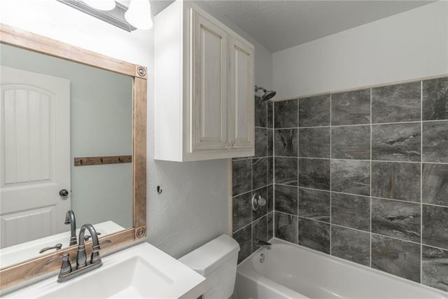 1317 Lawton Avenue, Moore, OK 73160