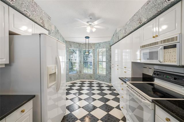 2989 BROOKFIELD LANE, Clearwater, FL 33761