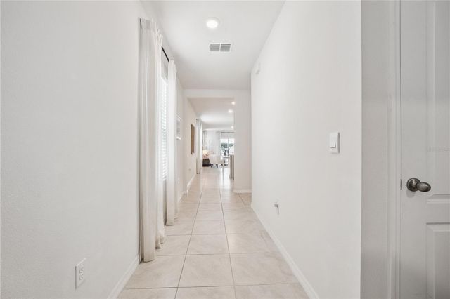 2698 ROWAN STREET, Tavares, FL 32778