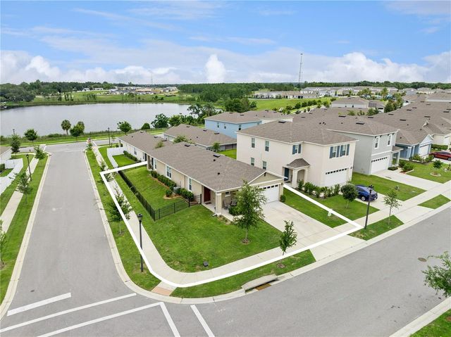 2698 ROWAN STREET, Tavares, FL 32778