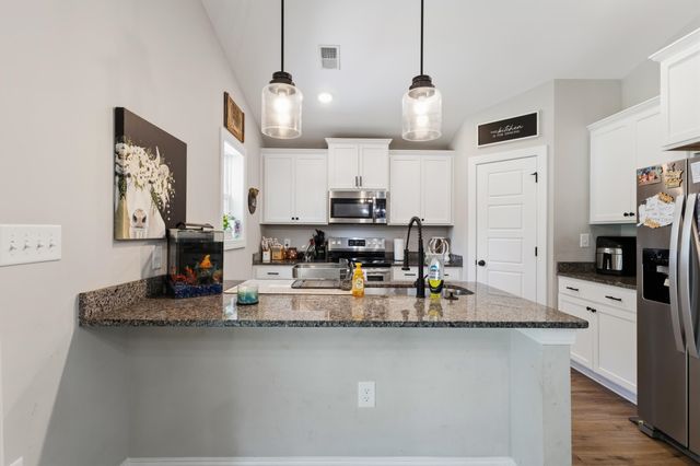 3911 Lake Dr., Loris, SC 29569