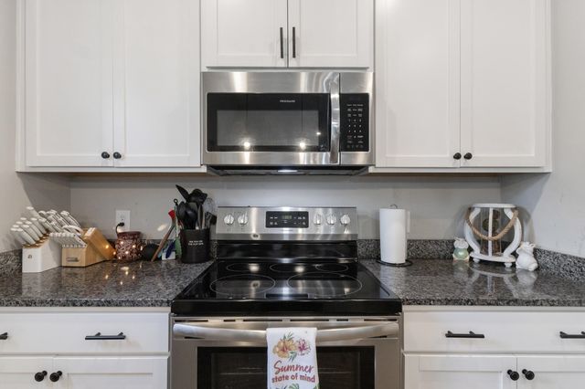 3911 Lake Dr., Loris, SC 29569