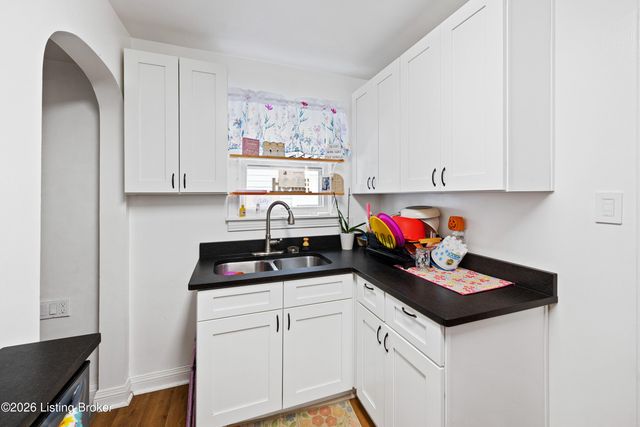 613 Creel Ave, Louisville, KY 40208