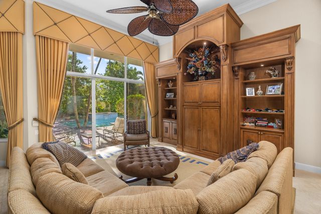 7555 Porto Vecchio Place, Delray Beach, FL 33446