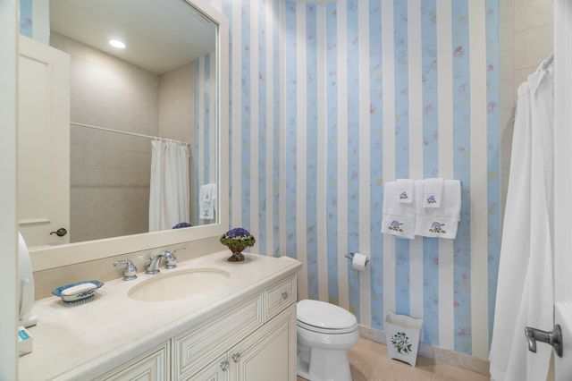 7555 Porto Vecchio Place, Delray Beach, FL 33446