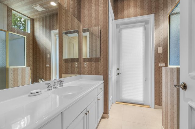 7555 Porto Vecchio Place, Delray Beach, FL 33446