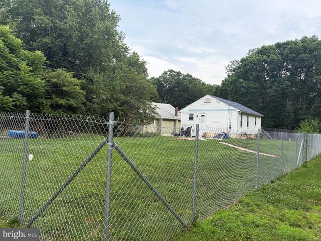 102 NEW JERSEY AVE, Atco, NJ 08004