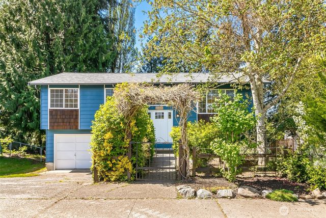 13405 115th Avenue NE, Kirkland, WA 98034