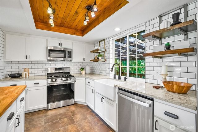 13405 115th Avenue NE, Kirkland, WA 98034