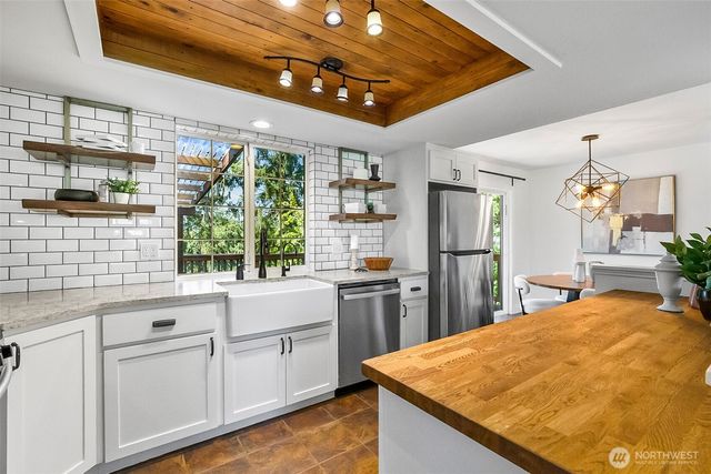 13405 115th Avenue NE, Kirkland, WA 98034