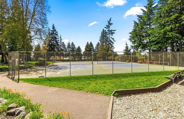 13405 115th Avenue NE, Kirkland, WA 98034