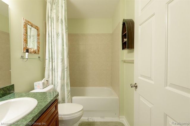 4411 Southbridge Dr Drive, Canton, MI 48188