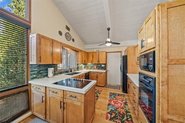 9601 Lee Boulevard, Leawood, KS 66206