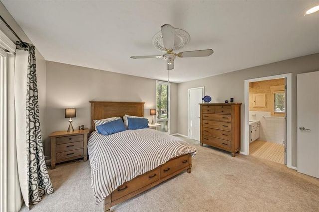 9601 Lee Boulevard, Leawood, KS 66206