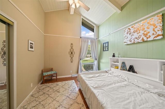 9601 Lee Boulevard, Leawood, KS 66206