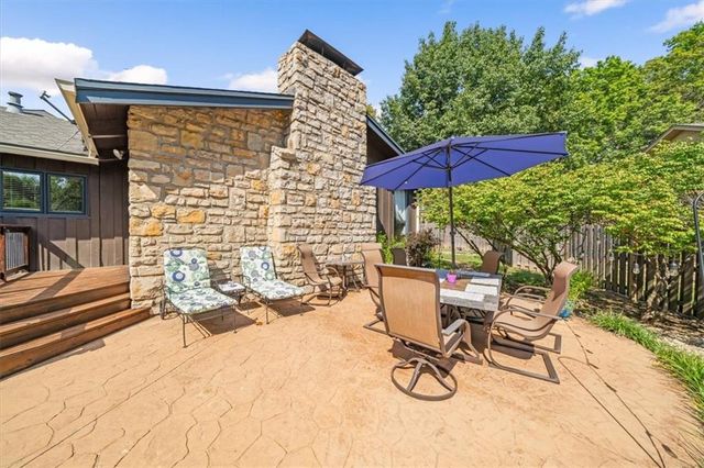 9601 Lee Boulevard, Leawood, KS 66206