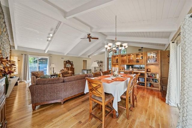 9601 Lee Boulevard, Leawood, KS 66206