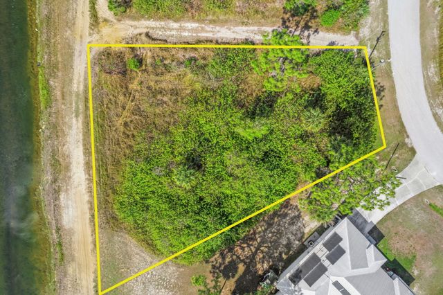 755 Longbow Lane, Lehigh Acres, FL 33972