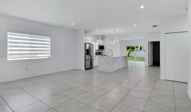 23061 SW 124th Ave Main, Miami, FL 33170