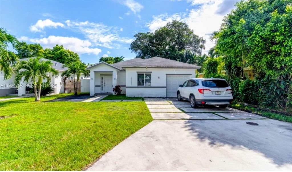 23061 SW 124th Ave Main, Miami, FL 33170