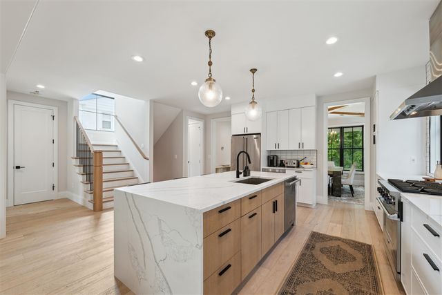 1053 Canterbury Street, Birmingham, MI 48009