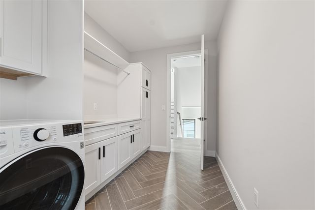 1053 Canterbury Street, Birmingham, MI 48009