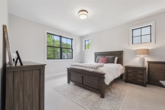 1053 Canterbury Street, Birmingham, MI 48009