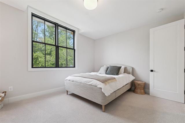 1053 Canterbury Street, Birmingham, MI 48009